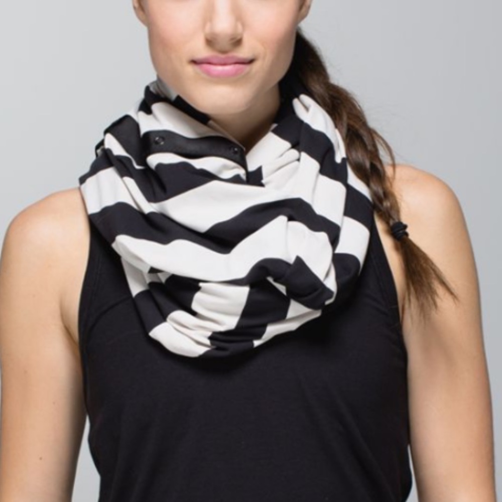 Lululemon Vinyasa scarf